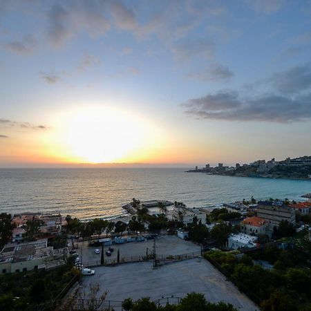 Zett Hotel Jounieh Exterior photo